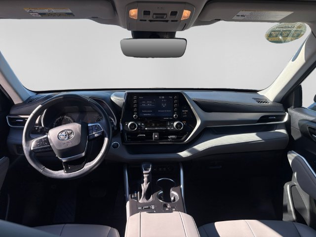 2021 Toyota Highlander XLE - Photo 17