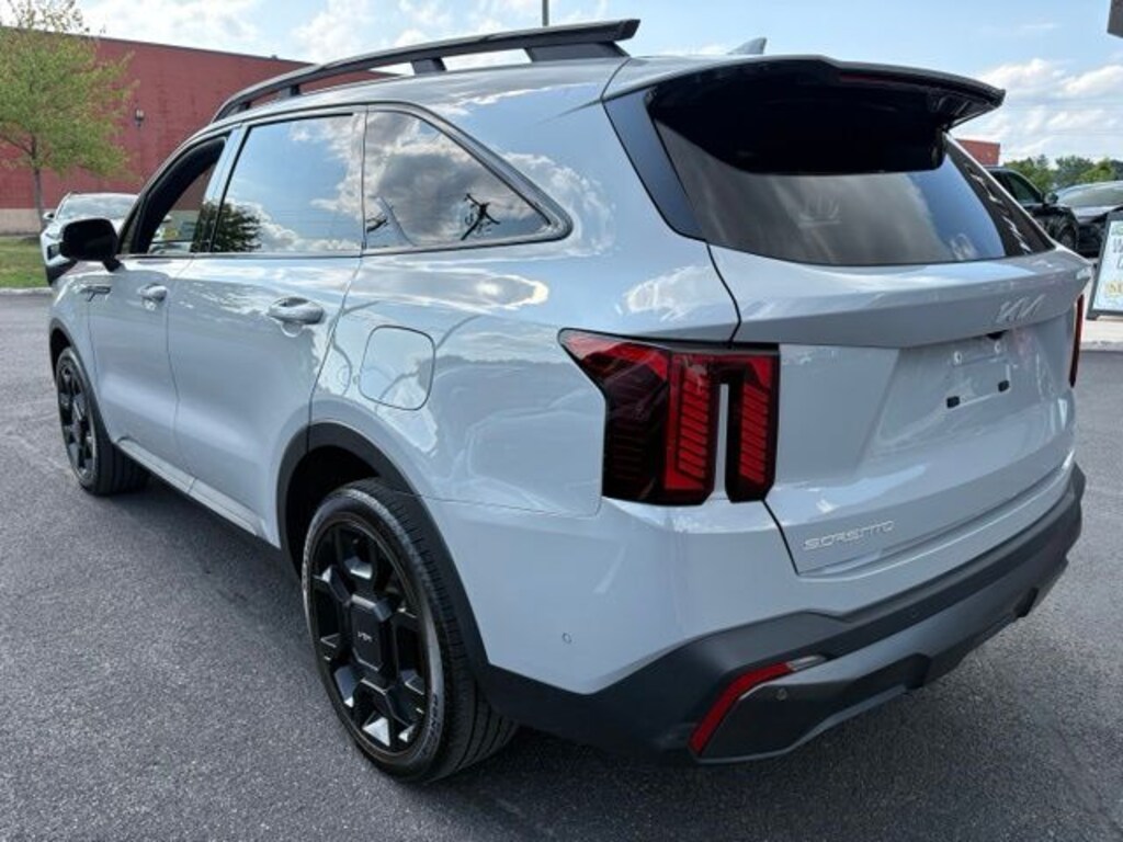 Used 2024 Kia Sorento SUV