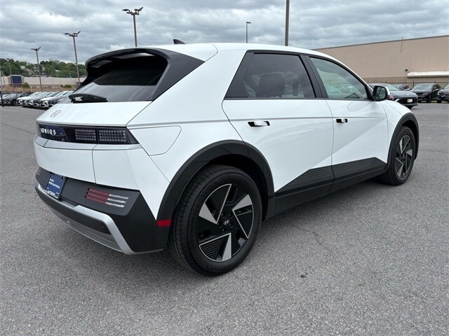 2025 Hyundai Ioniq 5 SE photo 3