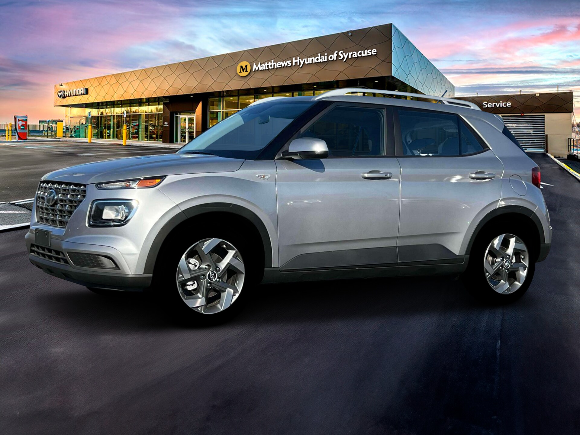 2025 Hyundai Venue SEL photo 2