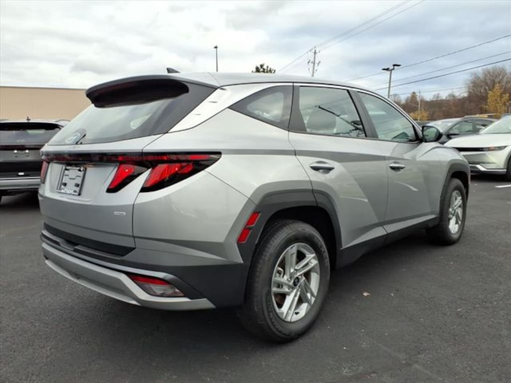 Certified 2025 Hyundai Tucson SE SUV