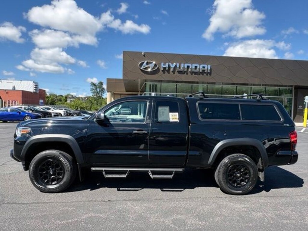 Used 2020 Toyota Tacoma SR V6 Truck Access Cab