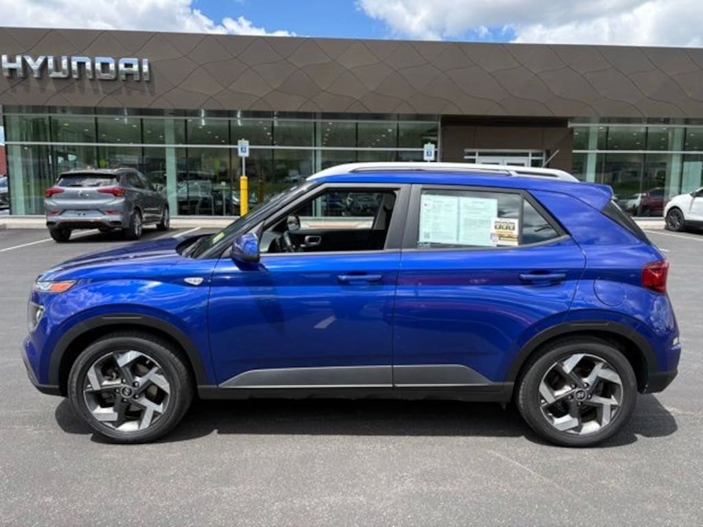 Certified 2023 Hyundai Venue SEL SUV