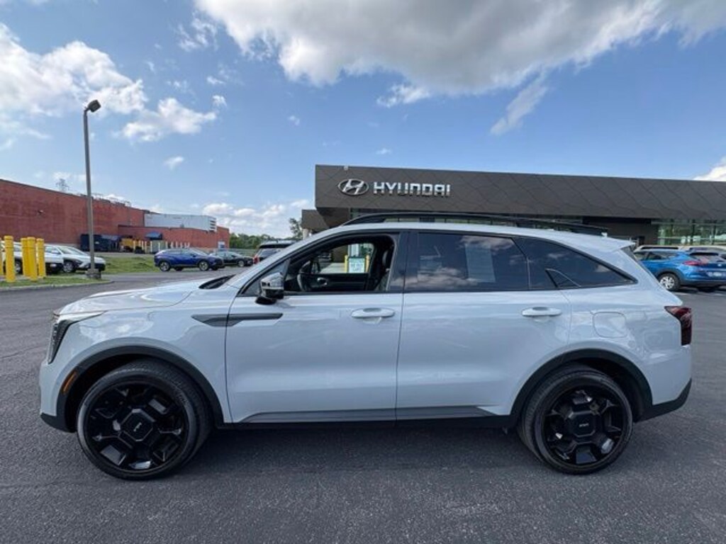 Used 2024 Kia Sorento SUV