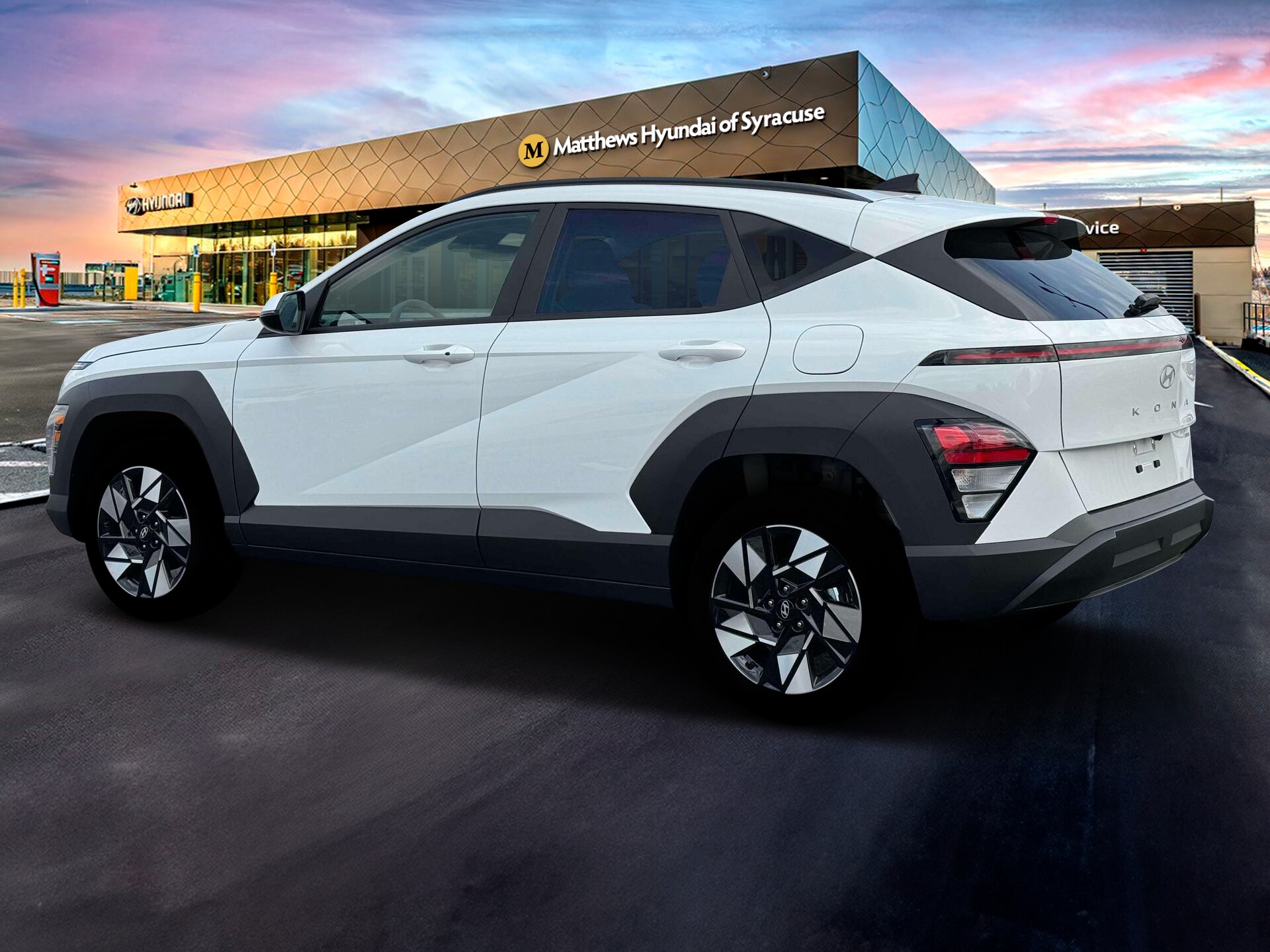 2025 Hyundai Kona SEL photo 4
