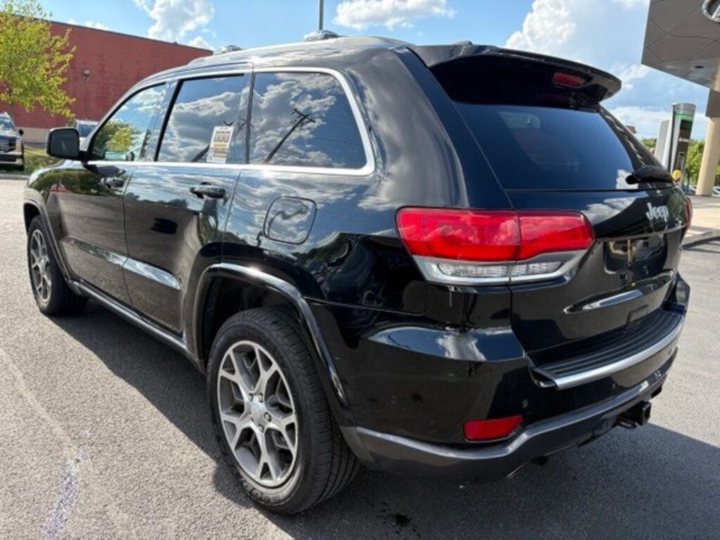 Used 2018 Jeep Grand Cherokee Limited 4x4 SUV