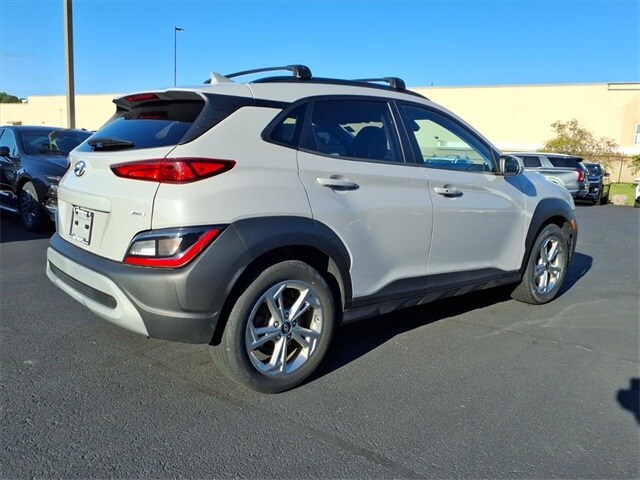 2023 Hyundai Kona SEL photo 2
