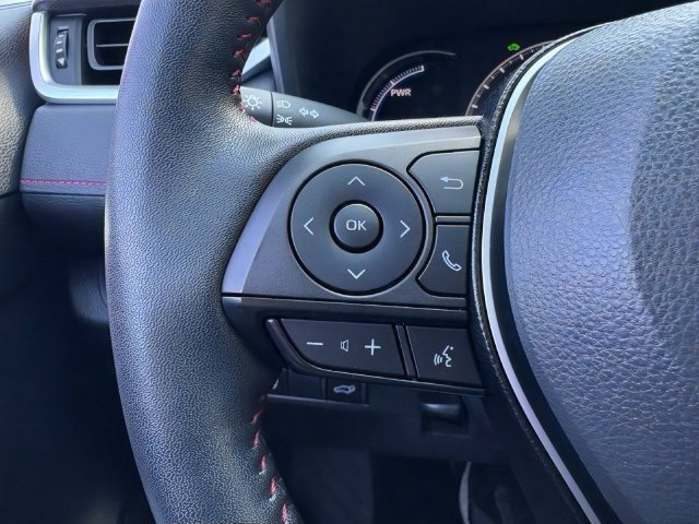 2024 Toyota RAV4 SE - Photo 13