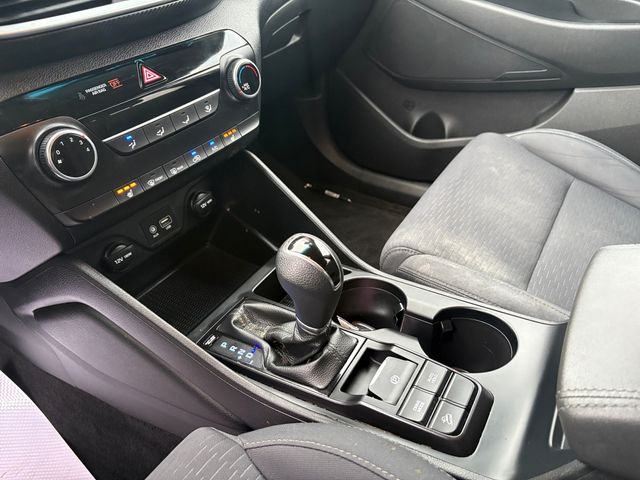 2021 Hyundai Tucson Value - Photo 24