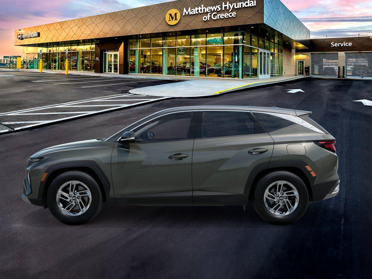 2025 Hyundai Tucson SE photo 3