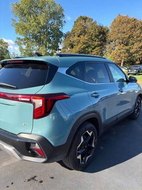 2024 Kia Seltos EX - Photo 13