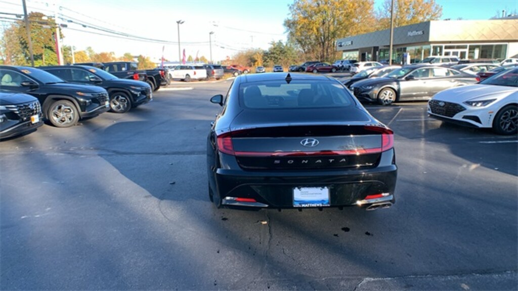 Used 2022 Hyundai Sonata SEL Sedan