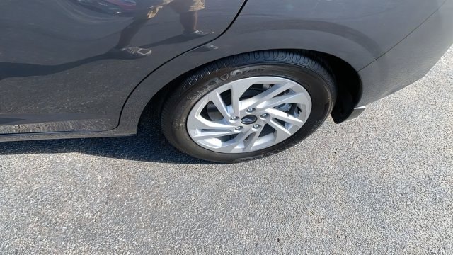 Additional photo of vehicle.