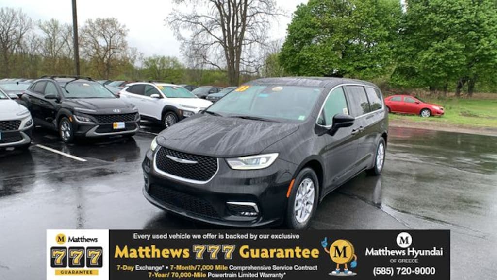 Used 2023 Chrysler Pacifica Touring L Van Passenger Van