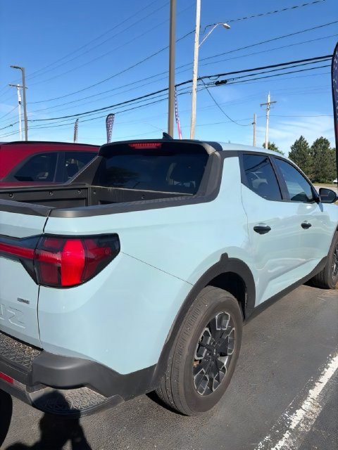 Additional photo of vehicle.