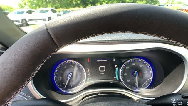 2023 Chrysler Pacifica Limited - Photo 12