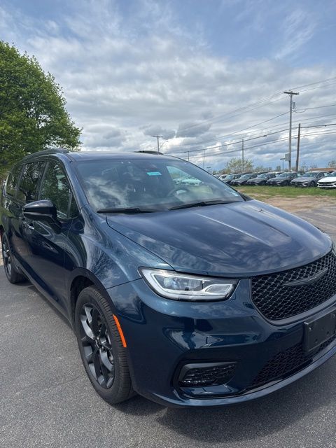 2023 Chrysler Pacifica Limited - Photo 6