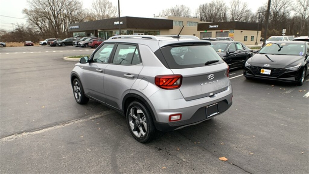 Certified 2025 Hyundai Venue SEL SUV