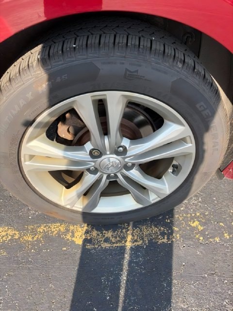 Additional photo of vehicle.