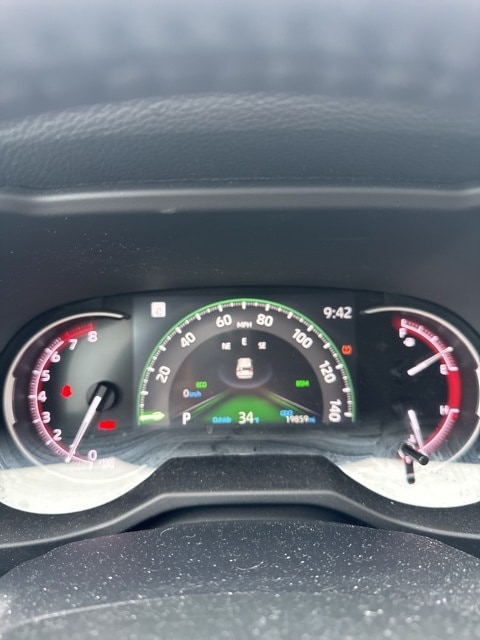 Used 2023 Toyota RAV4 XLE with VIN 2T3P1RFV3PC330029 for sale in Kansas City