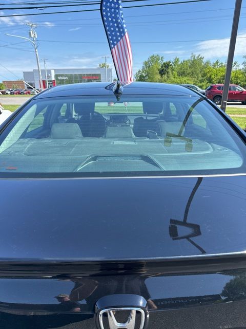 2018 Honda Accord LX - Photo 11