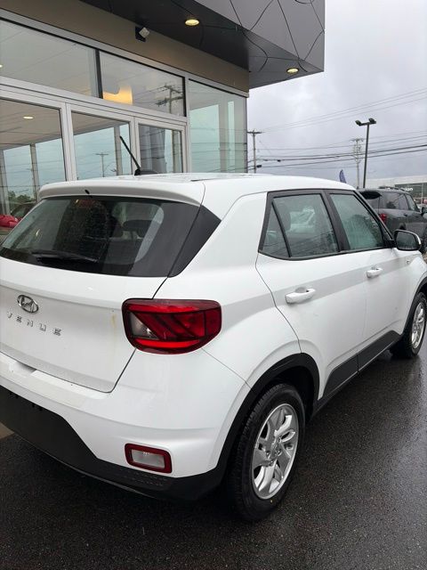 2023 Hyundai Venue SE - Photo 10