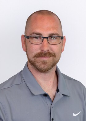 Staff member Eric Koval from ID_43c06bfbf474