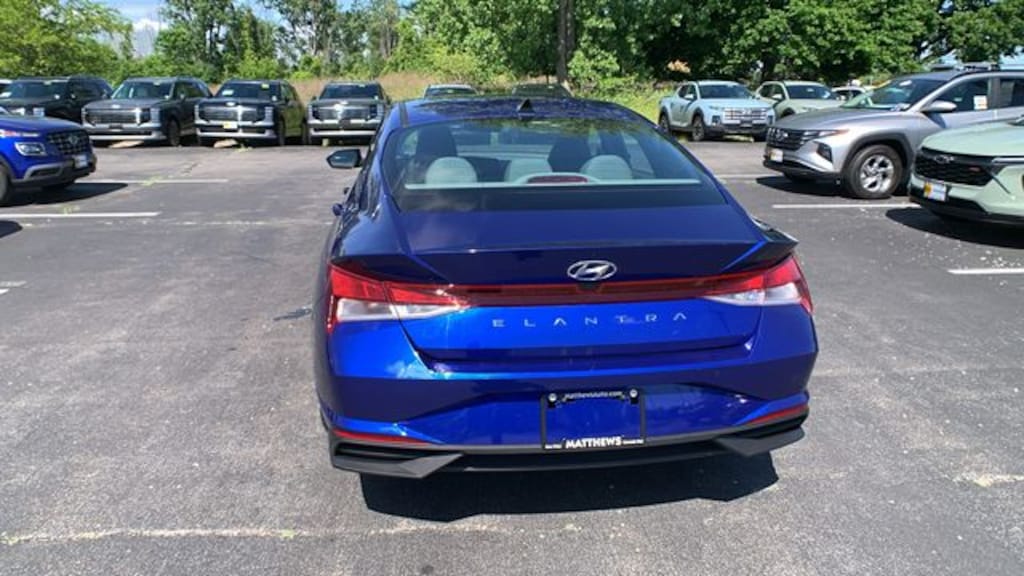 Used 2023 Hyundai Elantra SEL Sedan