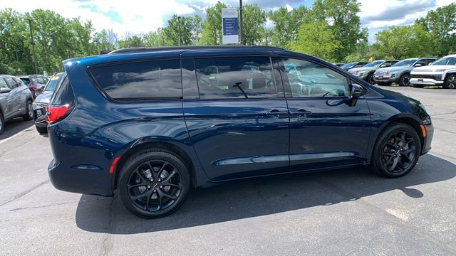 2023 Chrysler Pacifica Limited - Photo 6