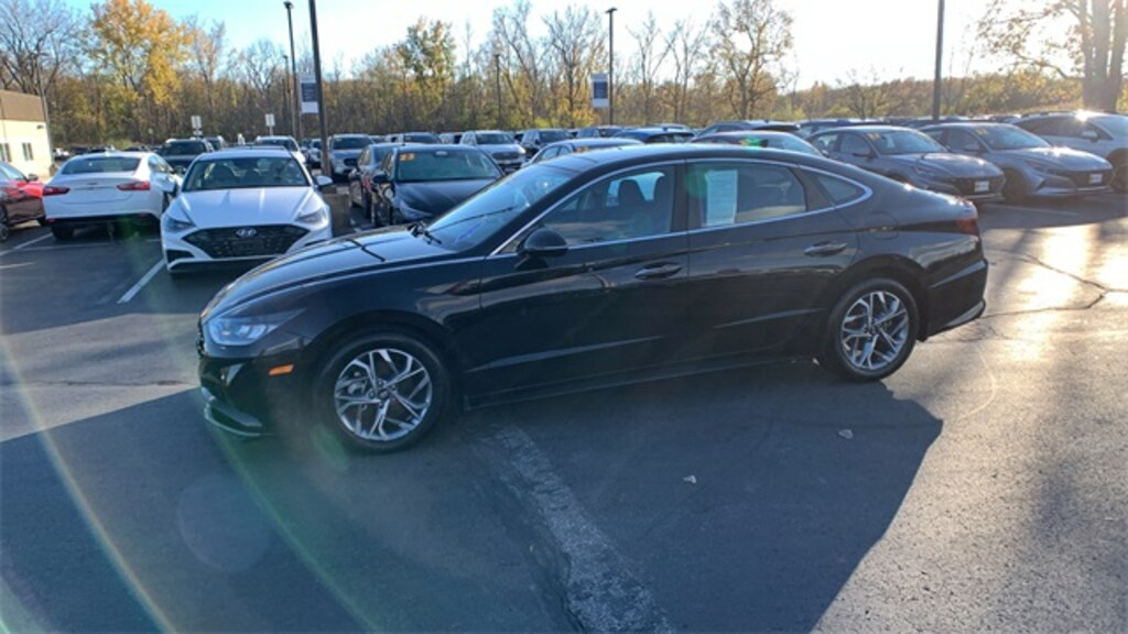Used 2022 Hyundai Sonata SEL Sedan
