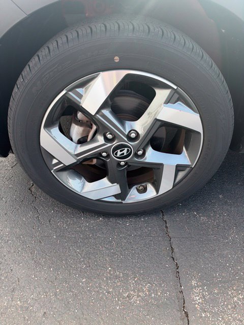 Additional photo of vehicle.