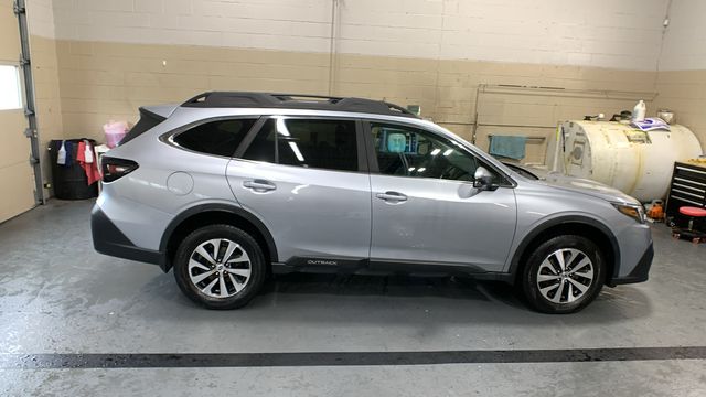 2020 Subaru Outback Premium - Photo 7