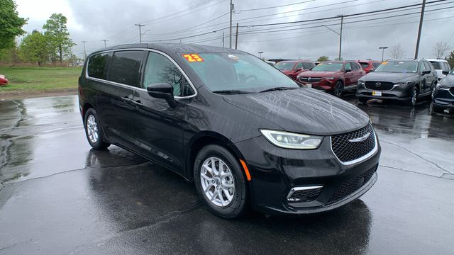 2023 Chrysler Pacifica Touring L - Photo 7