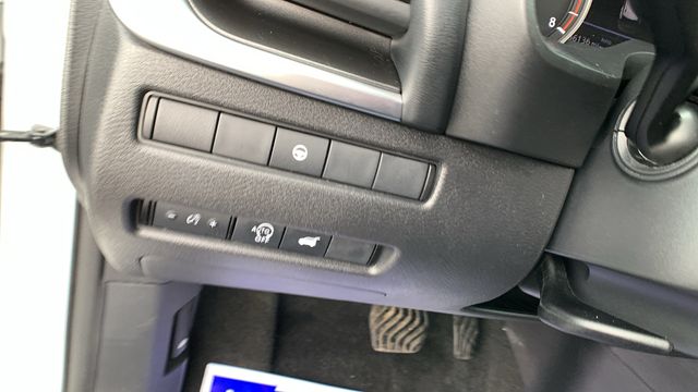 2024 Nissan Rogue SV - Photo 11
