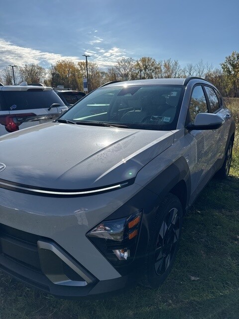 2024 Hyundai Kona SEL photo 3