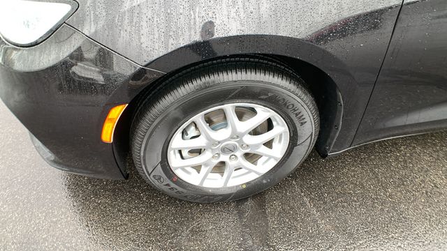 2023 Chrysler Pacifica Touring L - Photo 29
