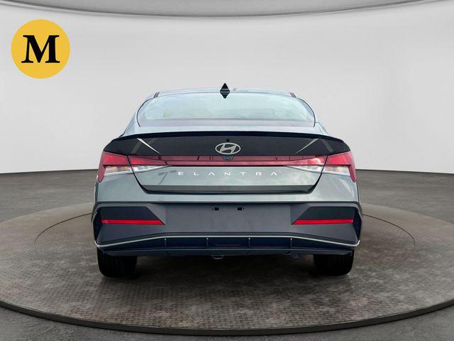 2025 Hyundai Elantra SEL - Photo 6