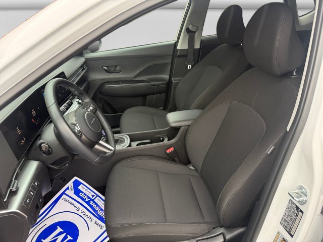 Additional photo of vehicle.