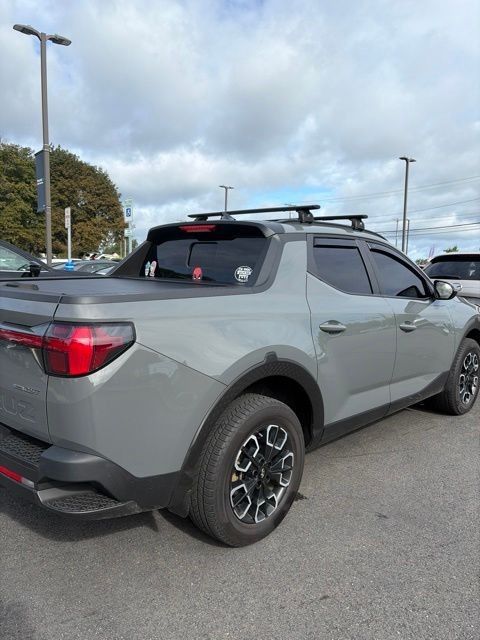 Additional photo of vehicle.