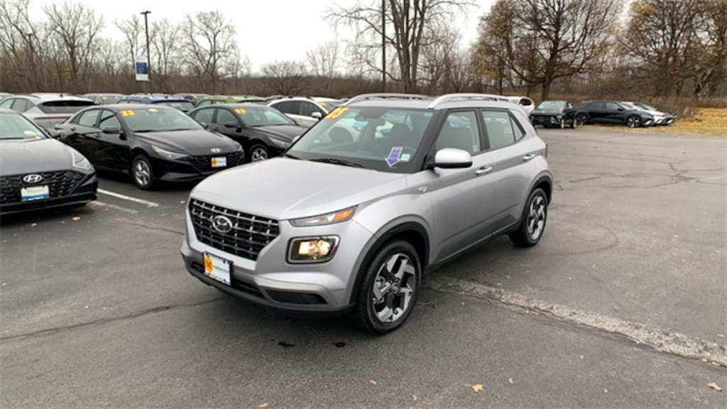 Certified 2025 Hyundai Venue SEL SUV