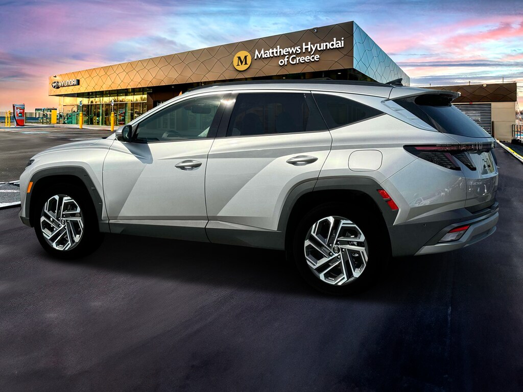New 2025 Hyundai Tucson Limited AWD SUV