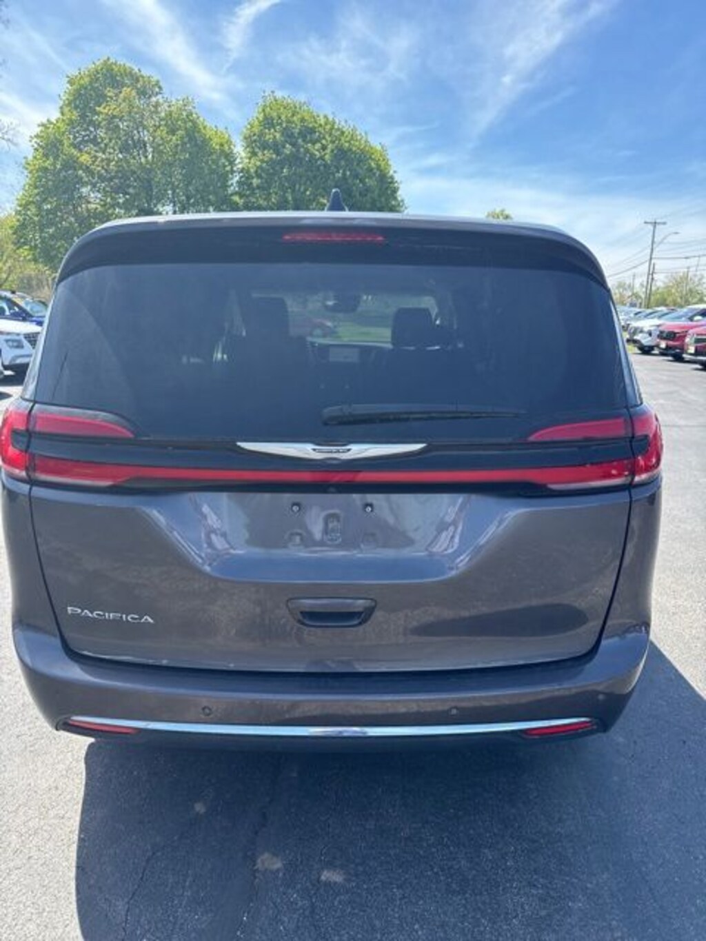Used 2023 Chrysler Pacifica Touring L Van Passenger Van