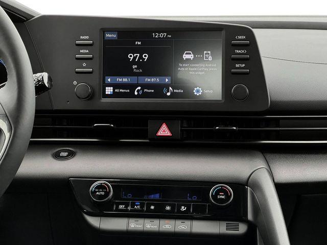 2025 Hyundai Elantra SEL - Photo 19
