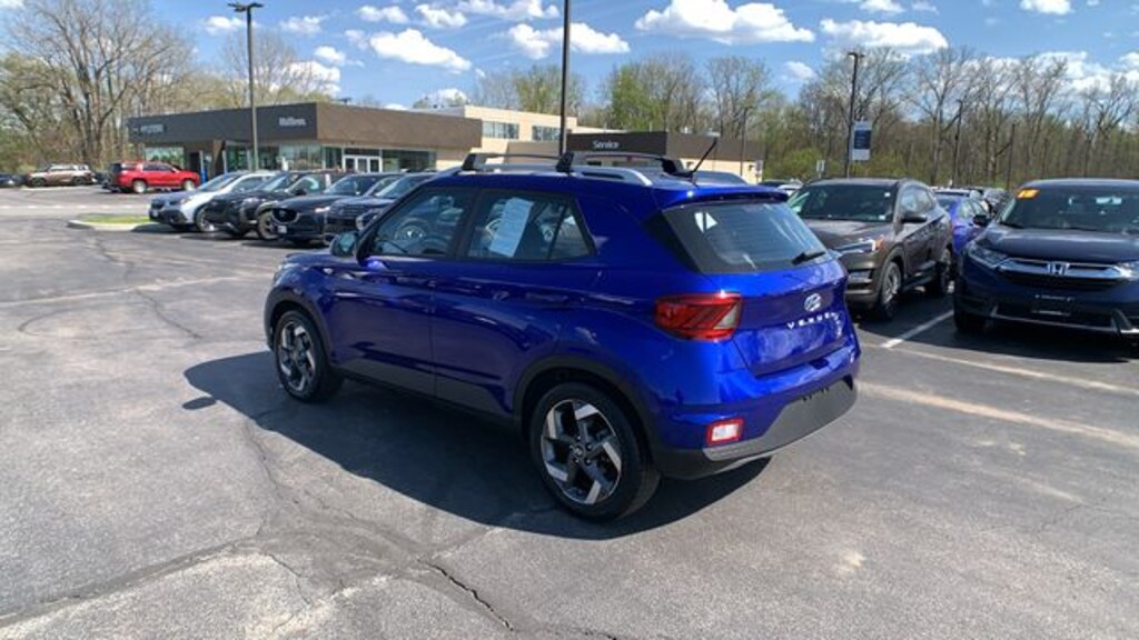 Certified 2023 Hyundai Venue Limited SUV