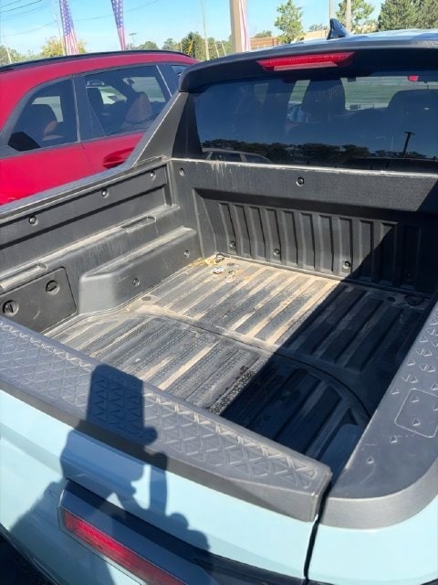 Additional photo of vehicle.