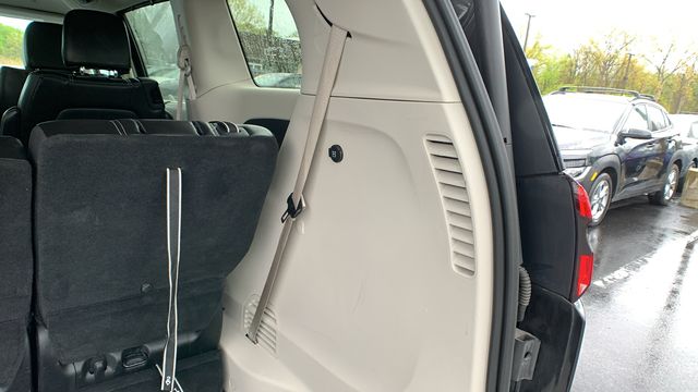 2023 Chrysler Pacifica Touring L - Photo 25
