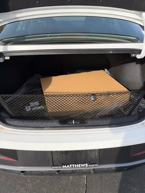 Additional photo of vehicle.