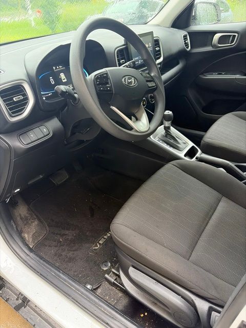2023 Hyundai Venue SE - Photo 7