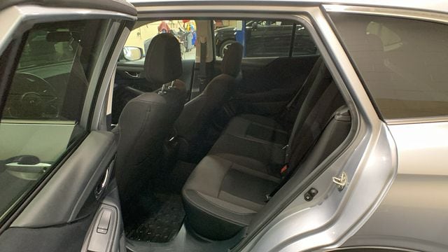 2020 Subaru Outback Premium - Photo 16