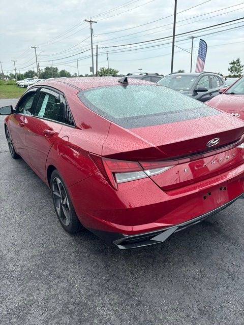 2021 Hyundai Elantra SEL - Photo 12